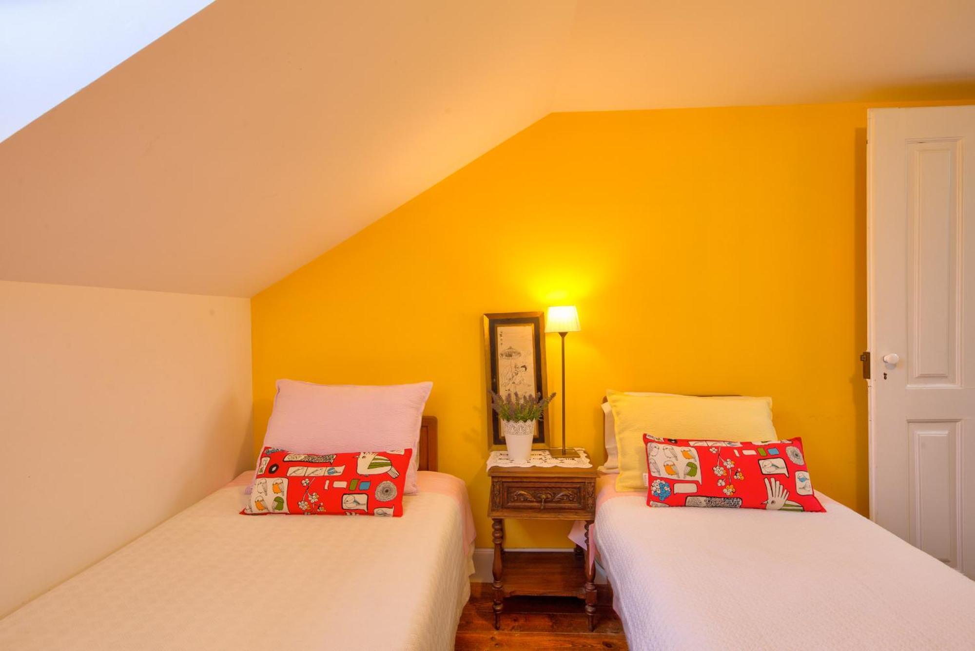 Adore Portugal Coimbra Guest House Экстерьер фото